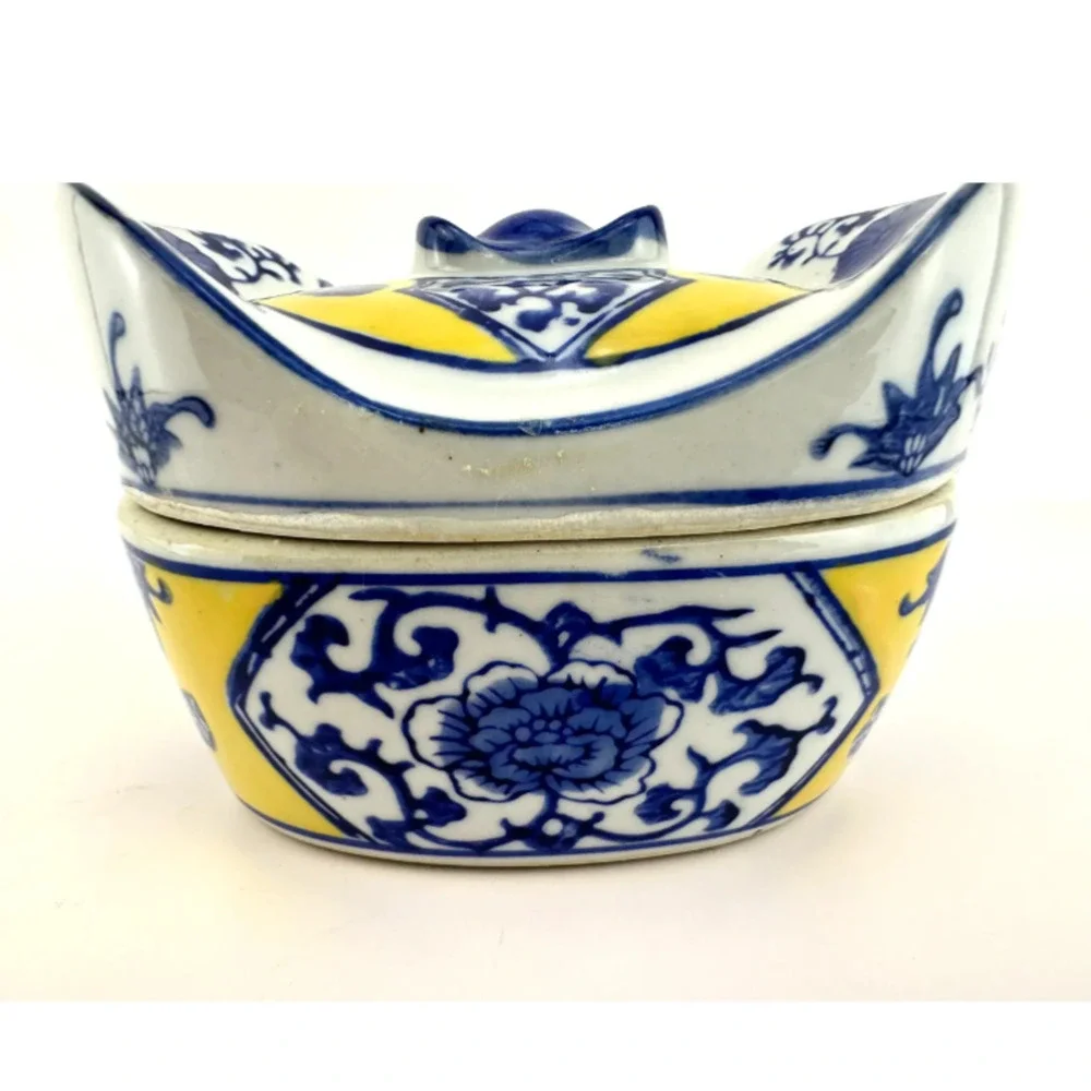 Chinese Vintage 1950s White, Yellow, and Blue Lucky Ingots Shaped Porcelain Box